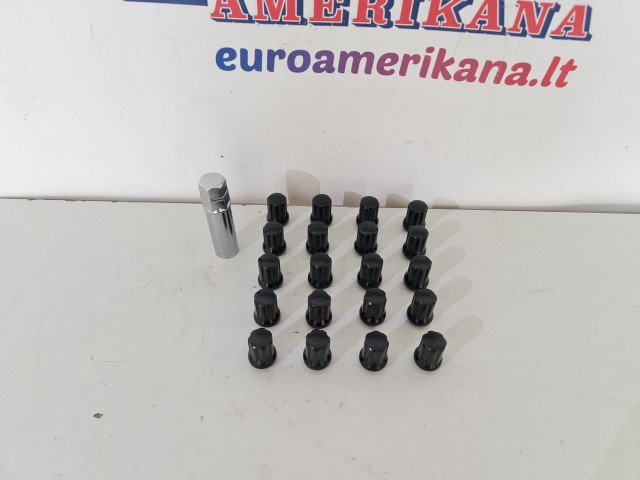 20 Black Short Lug Nuts 14x1.5